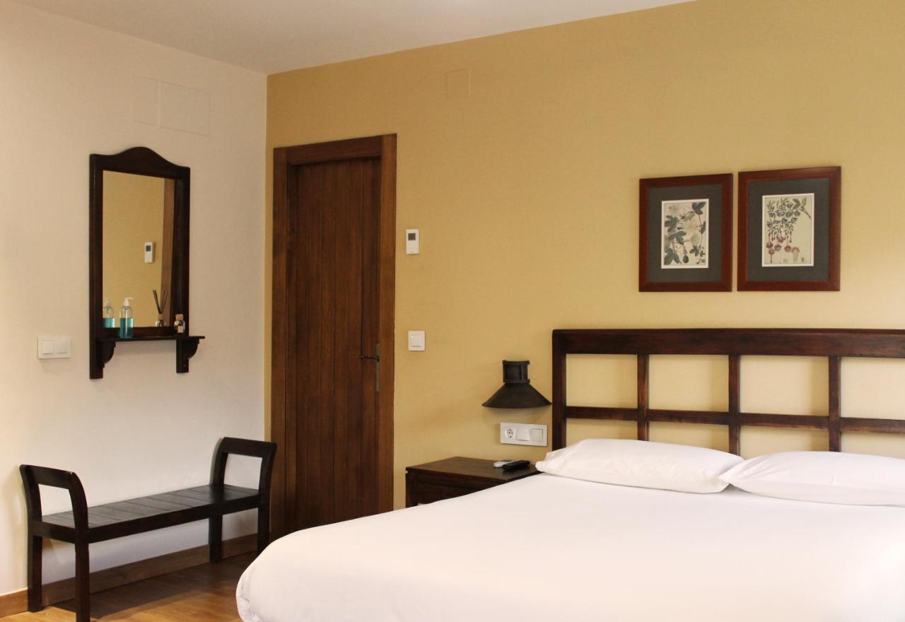 Los Corrales De Soto Hotel Soto Real Esterno foto